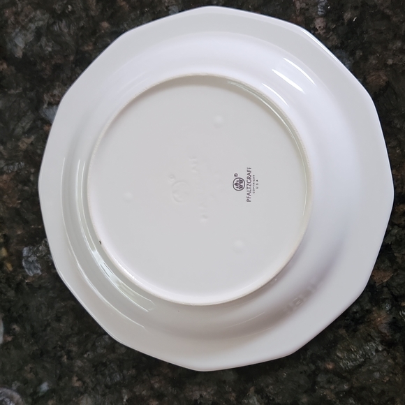 Pfaltzgraff Christmas Heritage -- Cookies for Santa Plate - Picture 3 of 5